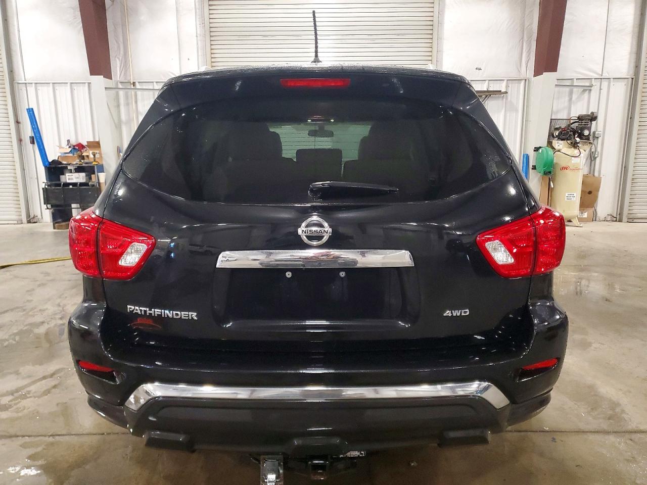 2017 NISSAN PATHFINDER S photo 6