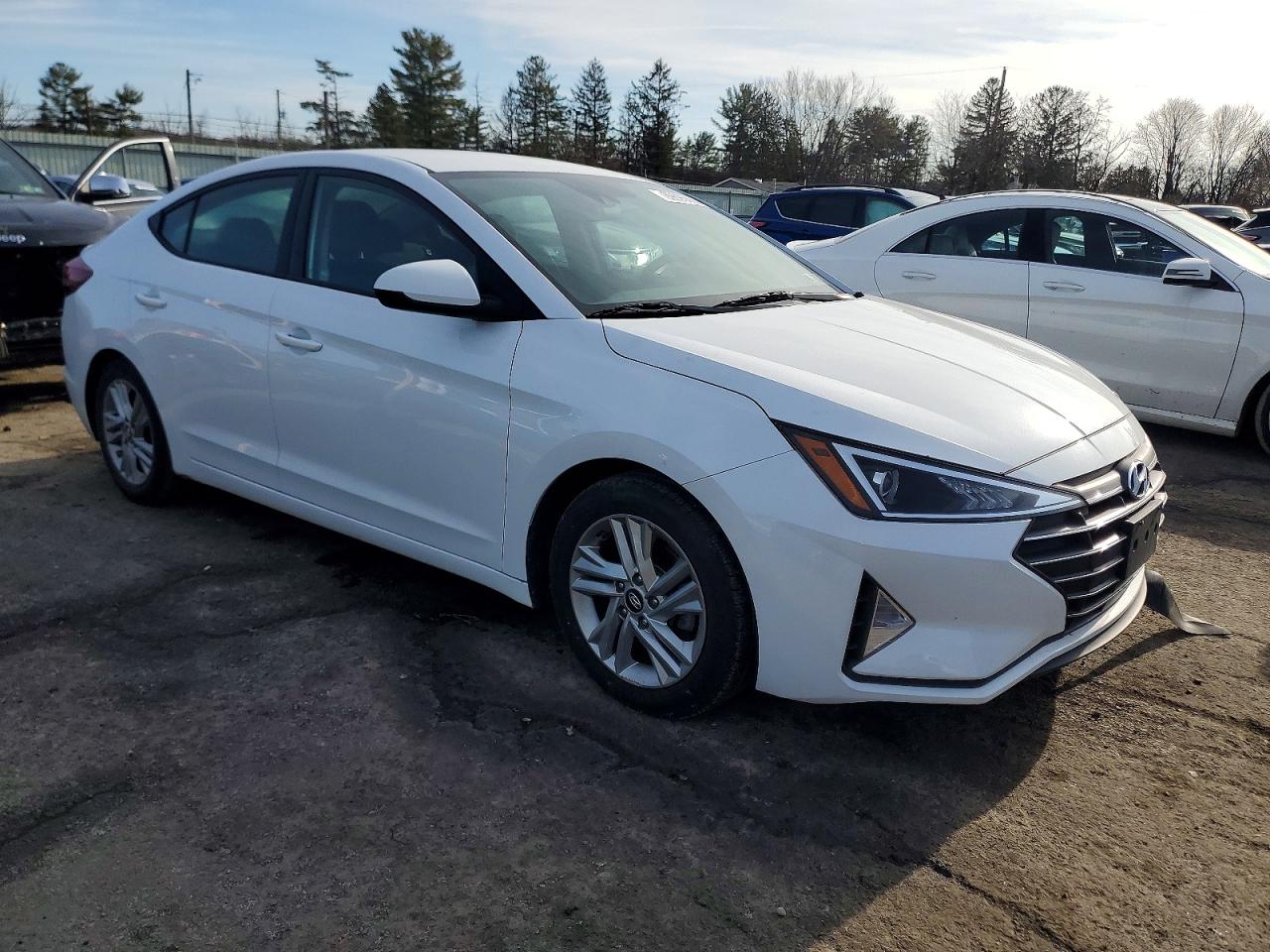 2020 HYUNDAI ELANTRA SEL photo 4