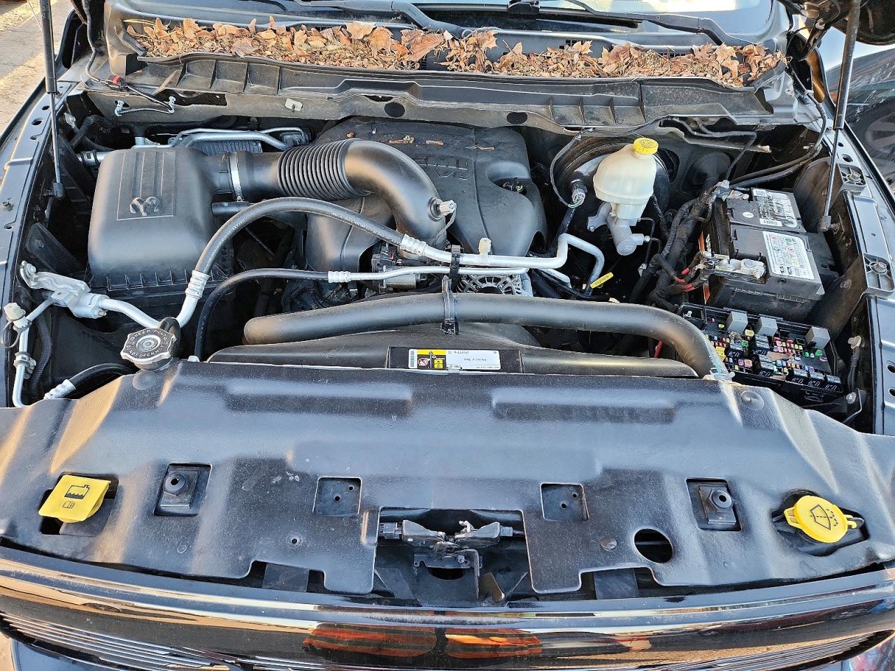 2015 RAM 1500 SPORT photo 11