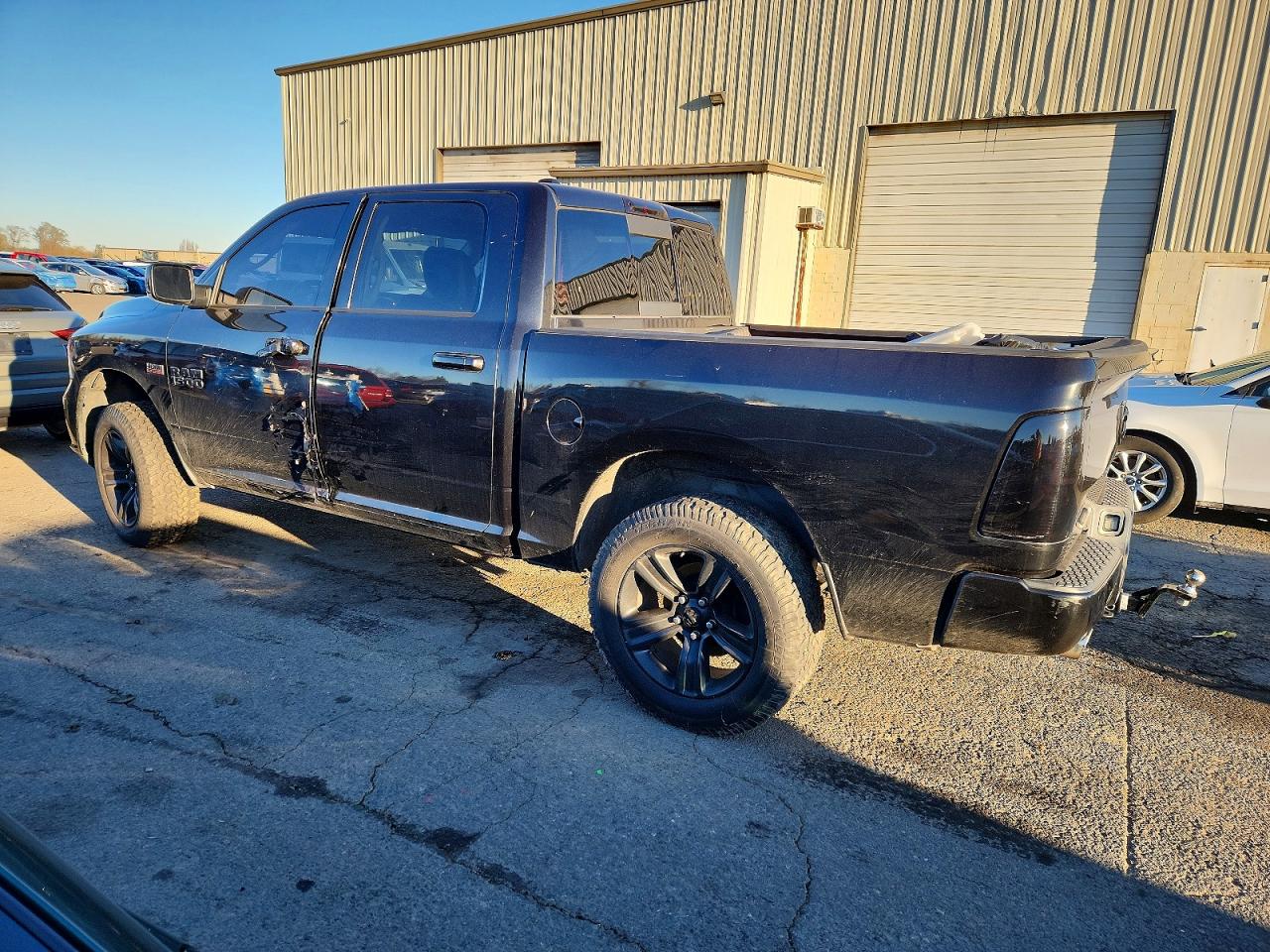 2015 RAM 1500 SPORT photo 2