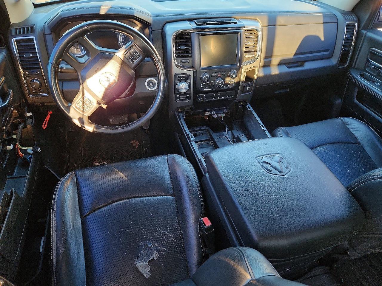 2015 RAM 1500 SPORT photo 8