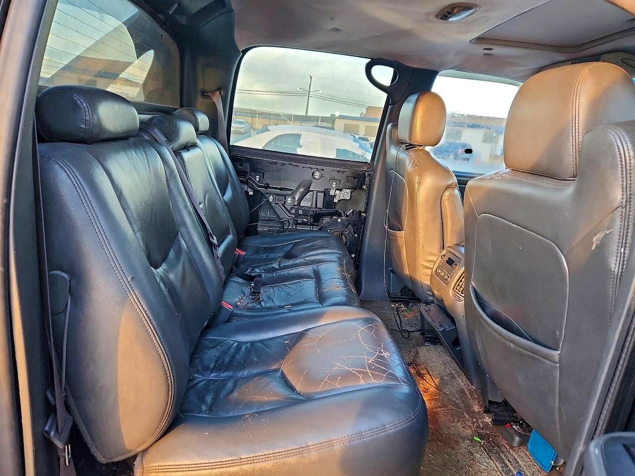 2003 CHEVROLET AVALANCHE C1500 photo 10