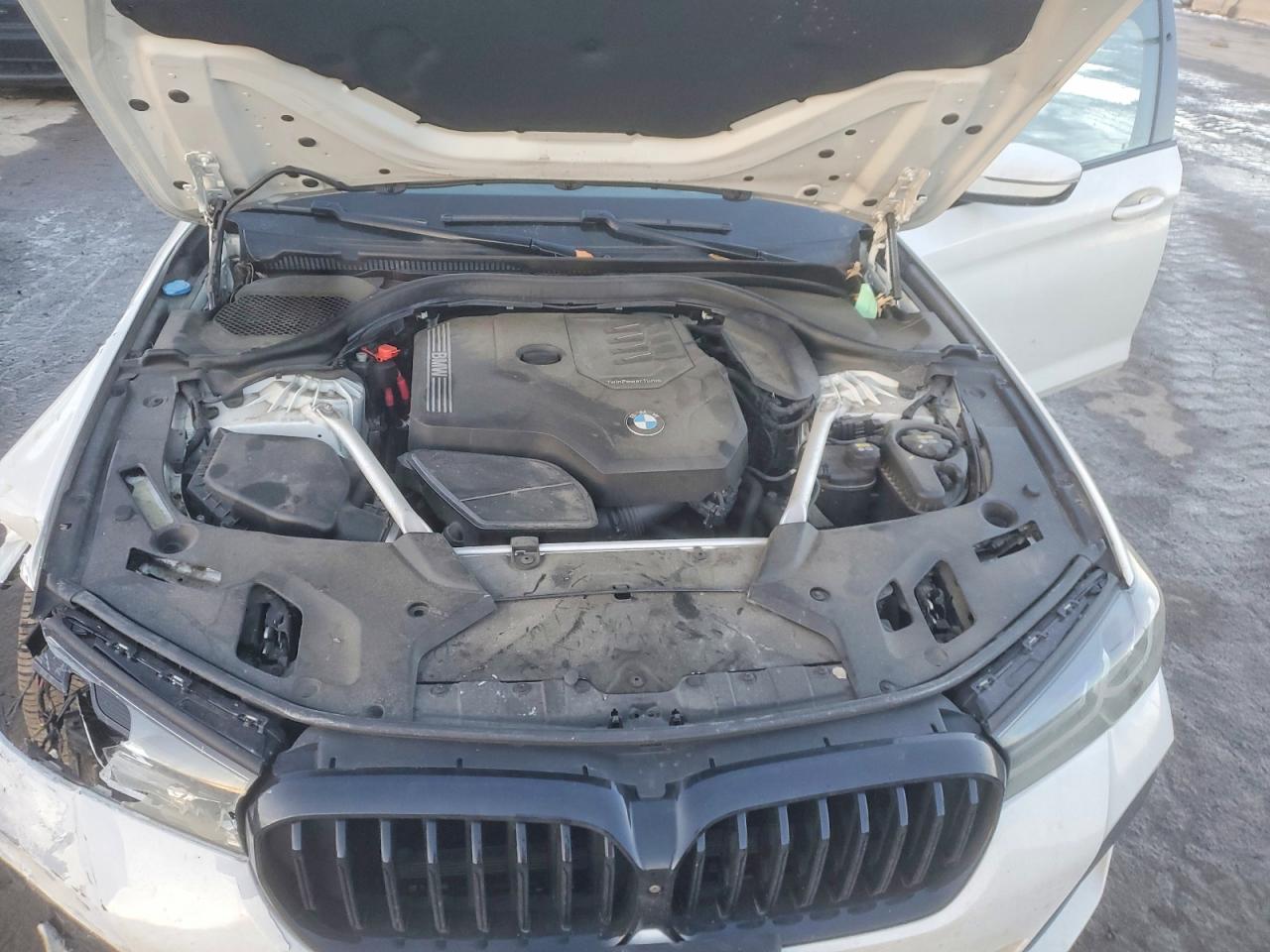 2021 BMW 530 XI photo 11