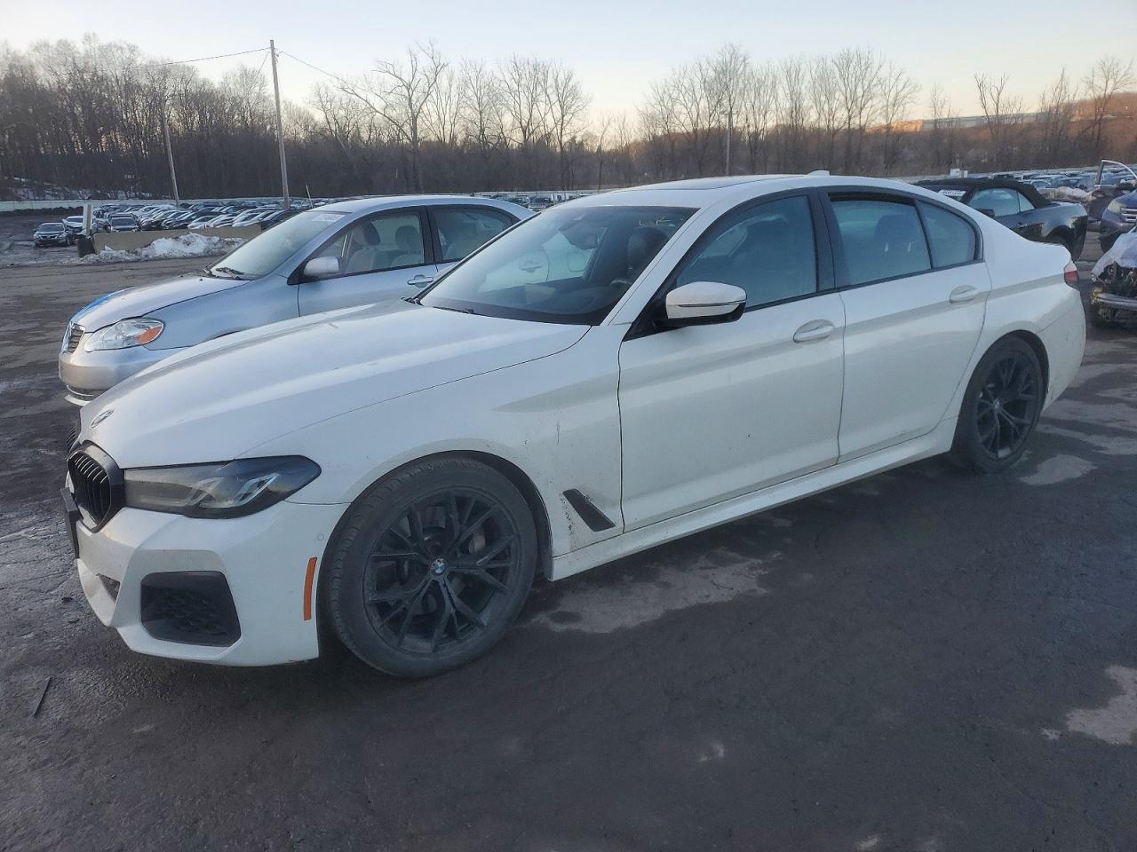 2021 BMW 530