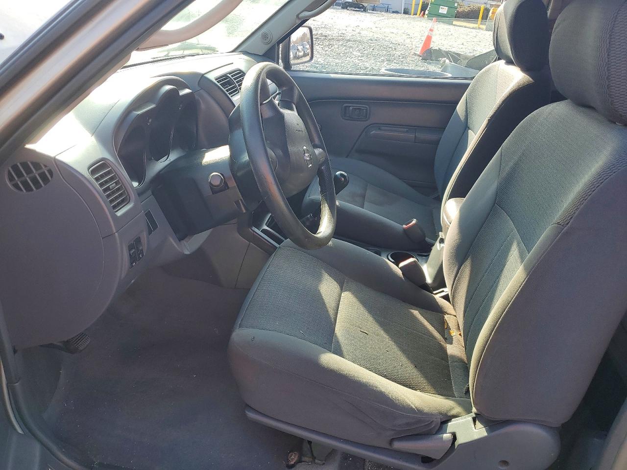 2004 NISSAN FRONTIER KING CAB XE photo 7