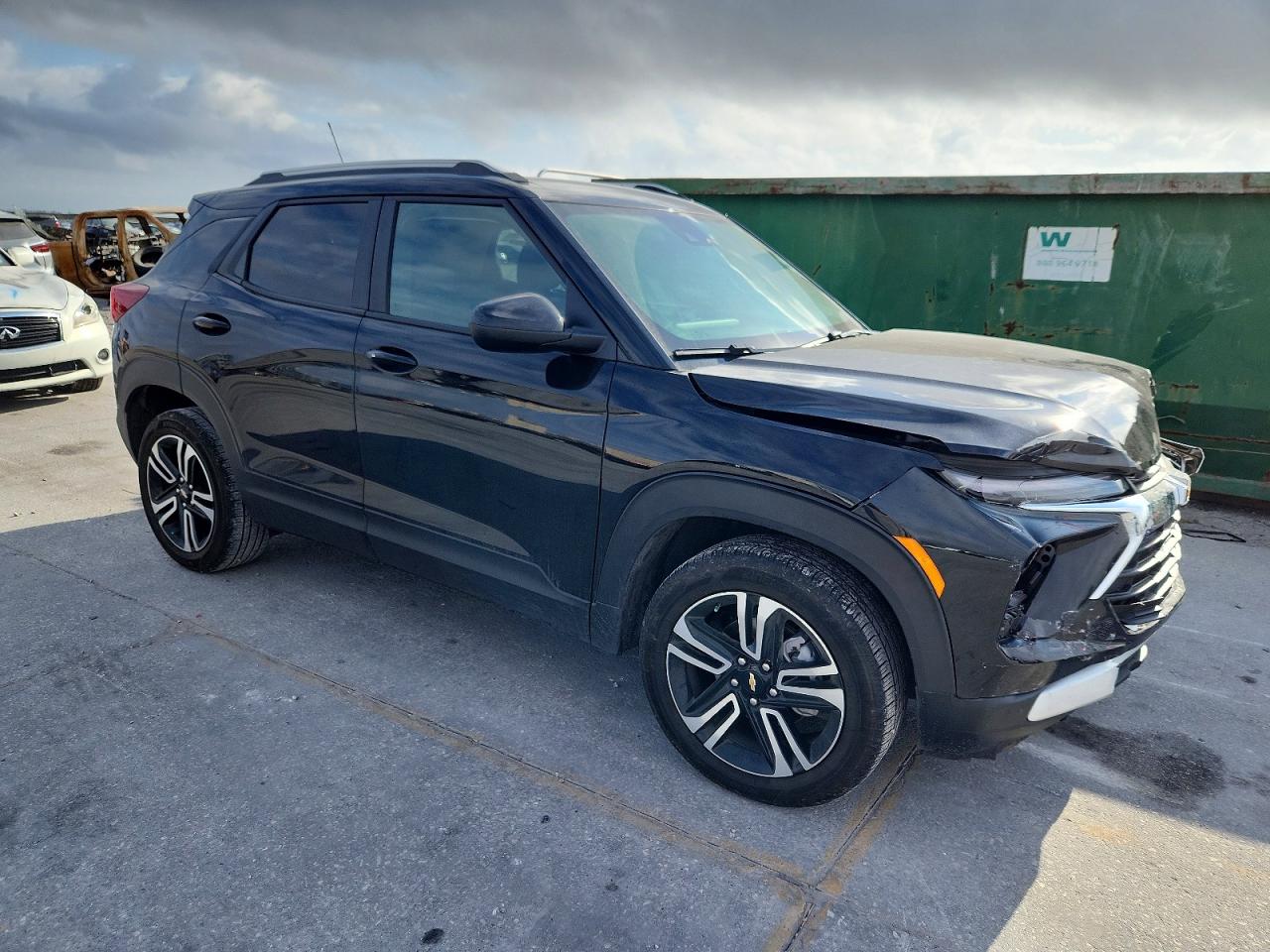 2025 CHEVROLET TRAILBLAZER LT photo 4