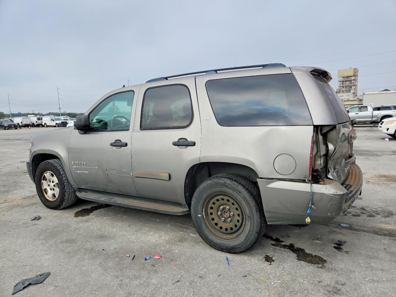 2009 CHEVROLET TAHOE C1500 LS photo 2