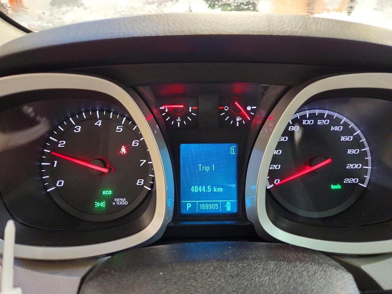 2010 CHEVROLET EQUINOX LS photo 9