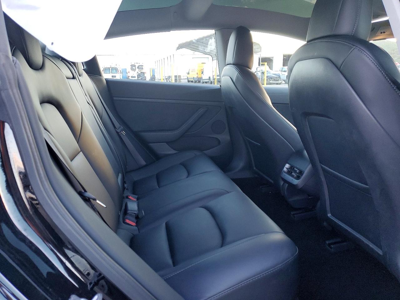 2022 TESLA MODEL 3 photo 11