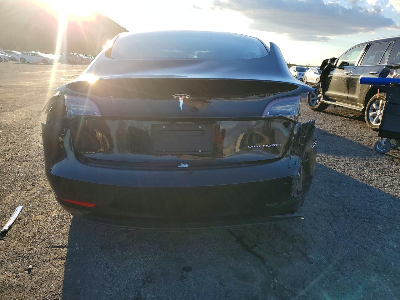 2022 TESLA MODEL 3 photo 6
