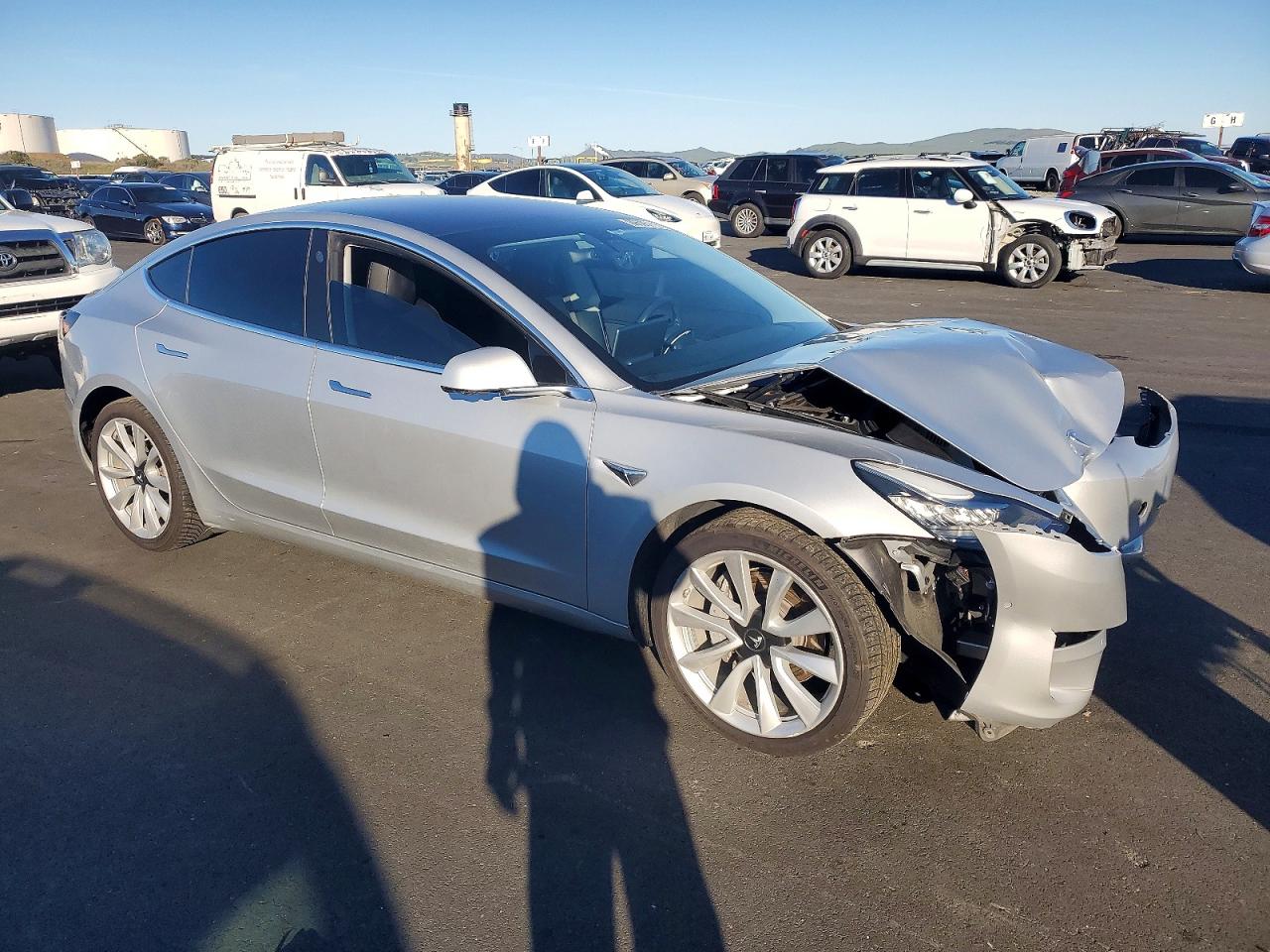 2018 TESLA MODEL 3 photo 4