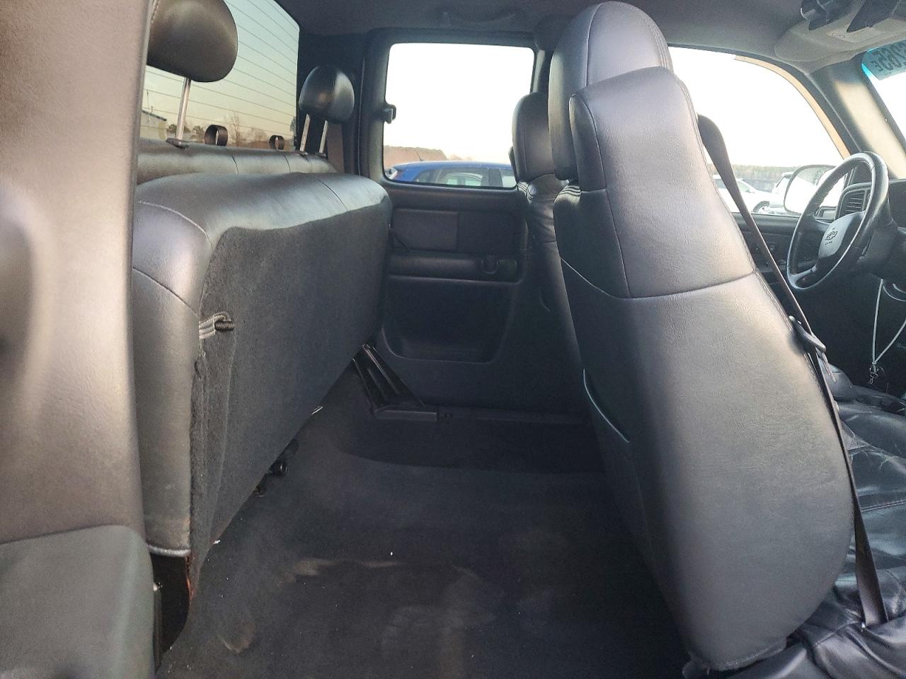 2002 CHEVROLET SILVERADO K1500 photo 10