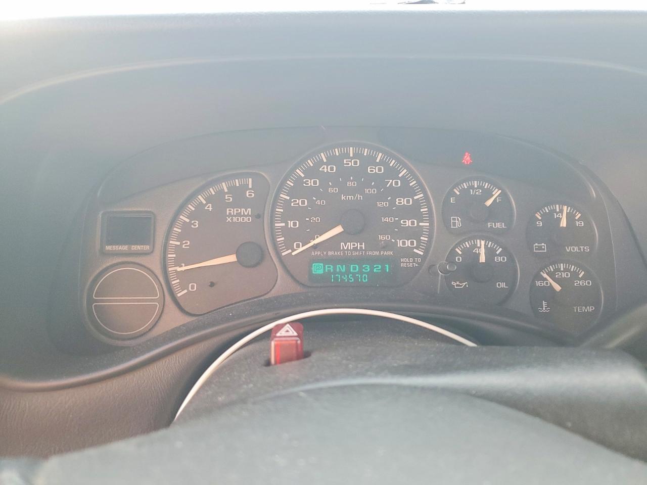 2002 CHEVROLET SILVERADO K1500 photo 9
