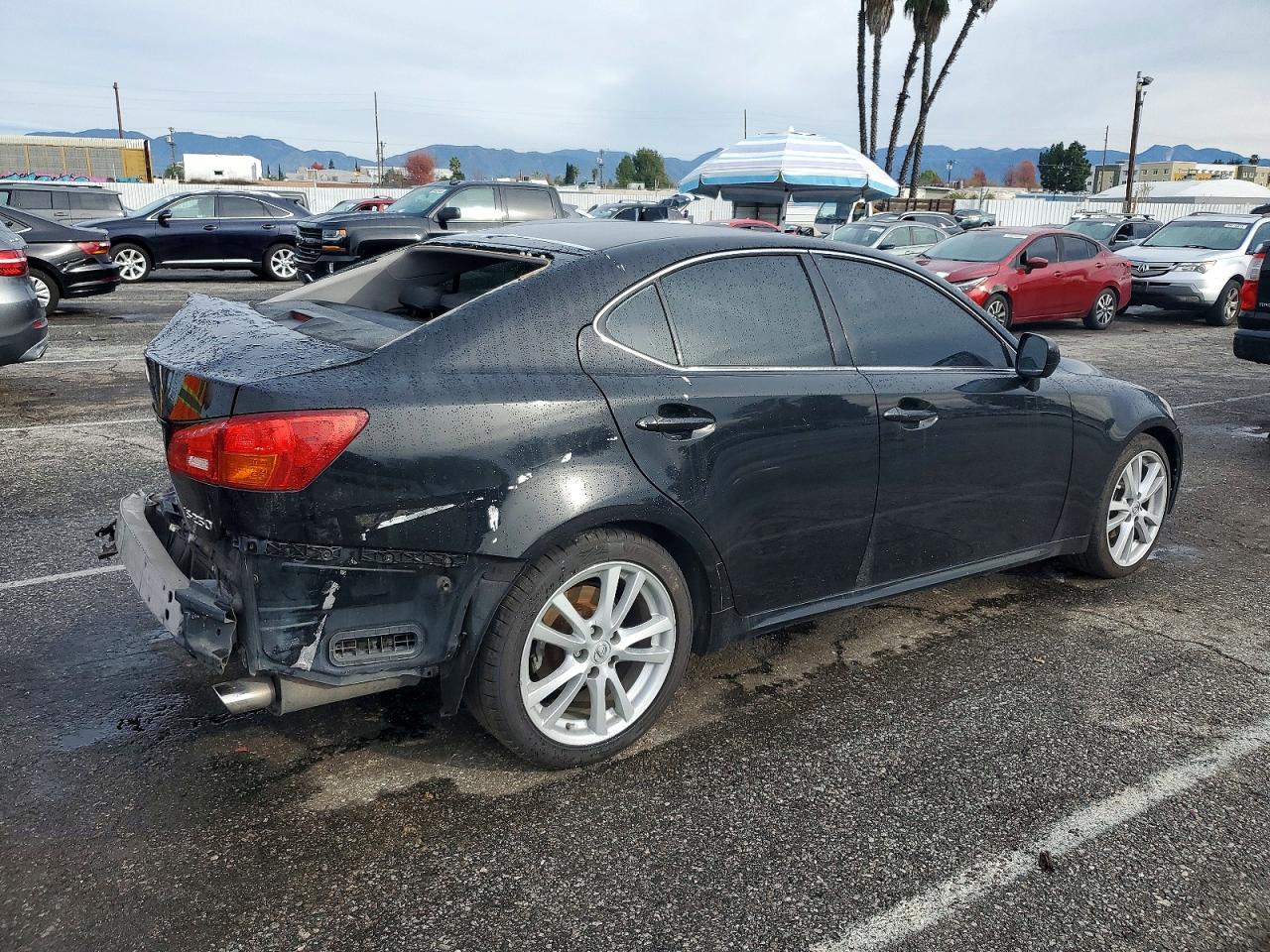 2006 LEXUS IS 250 photo 3