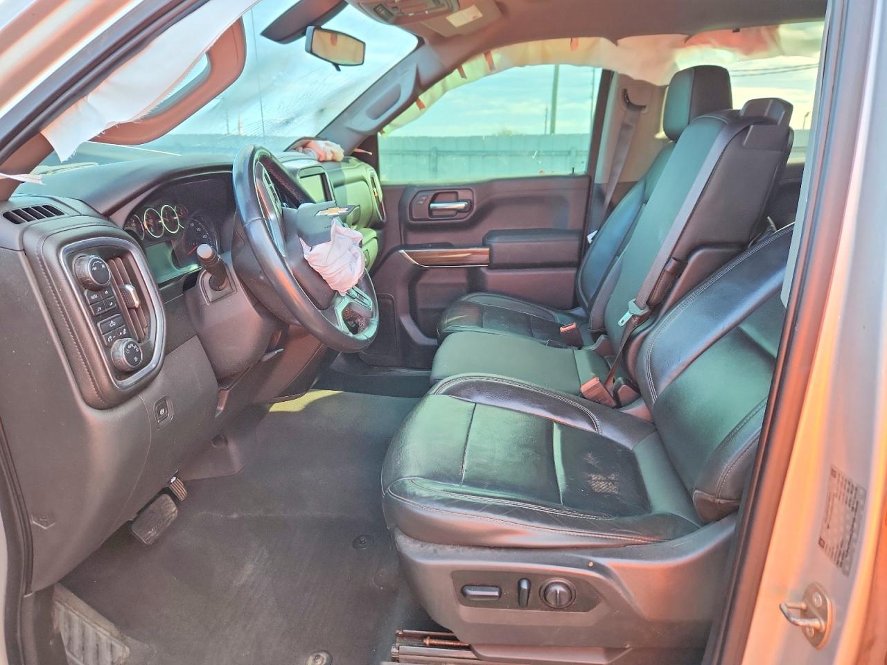 2019 CHEVROLET SILVERADO K1500 LT photo 7