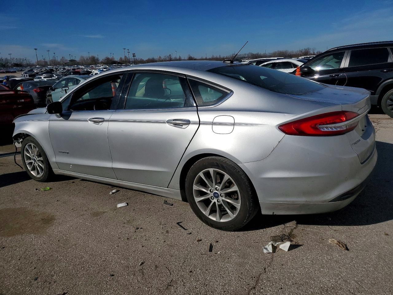 2017 FORD FUSION SE HYBRID photo 2