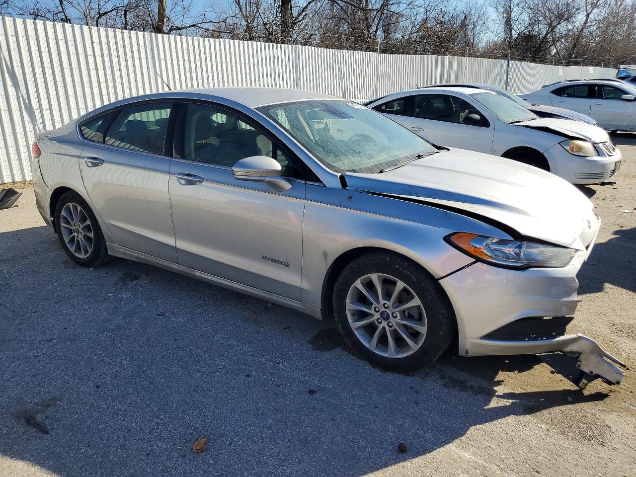 2017 FORD FUSION SE HYBRID photo 4