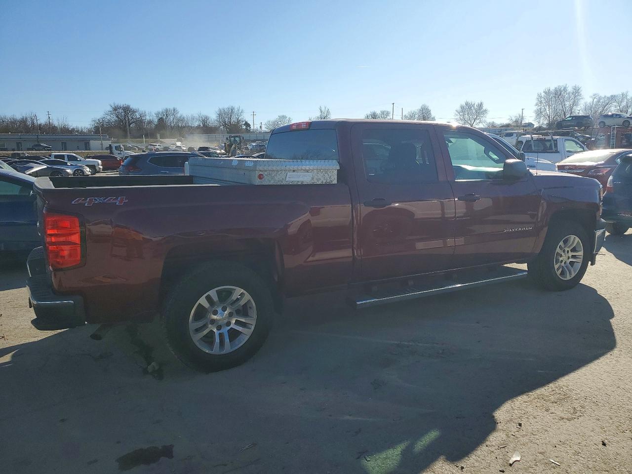 2015 CHEVROLET SILVERADO K1500 photo 3