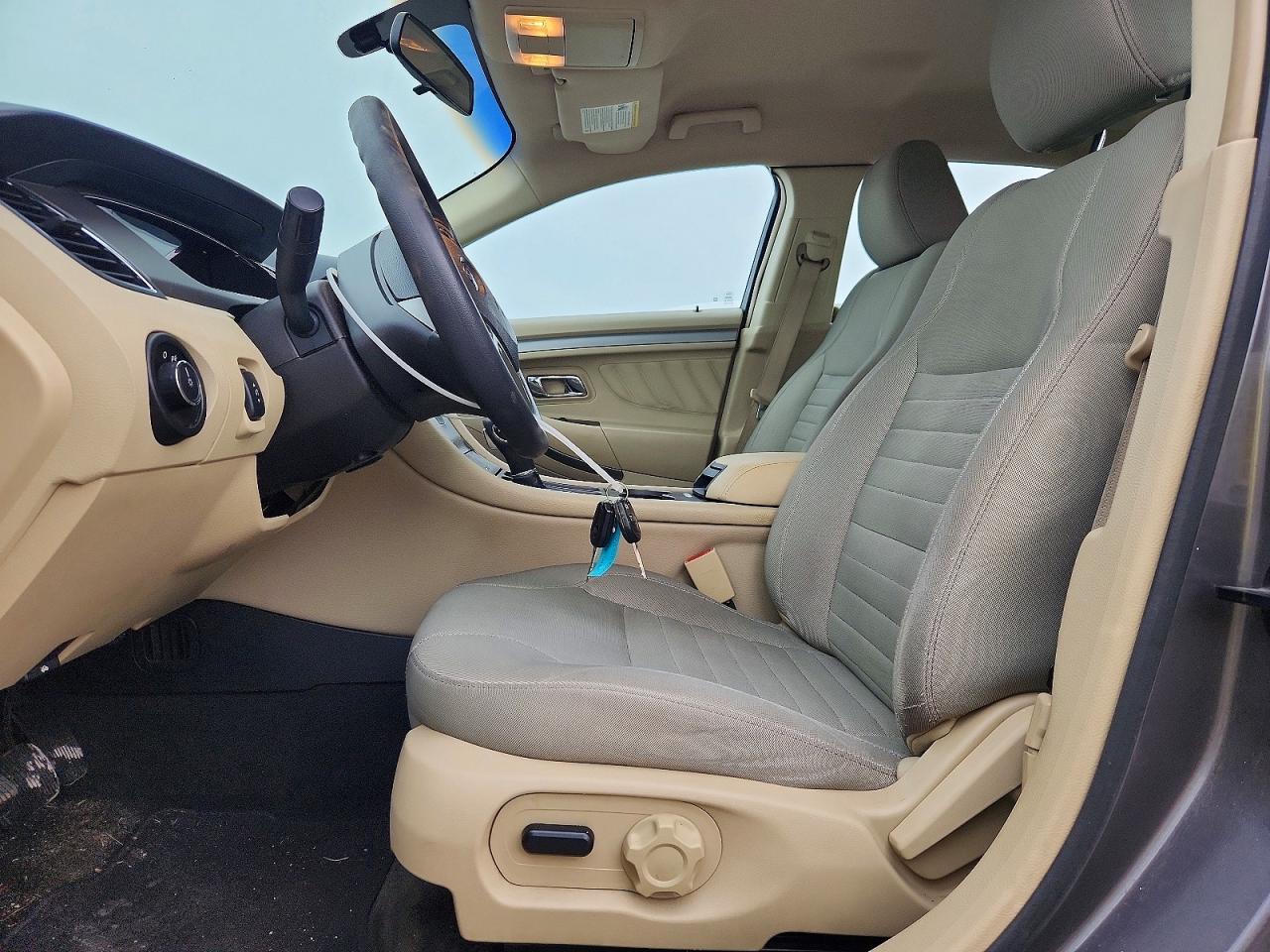 2014 FORD TAURUS SE photo 7