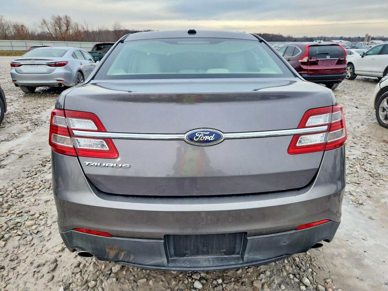2014 FORD TAURUS SE photo 6