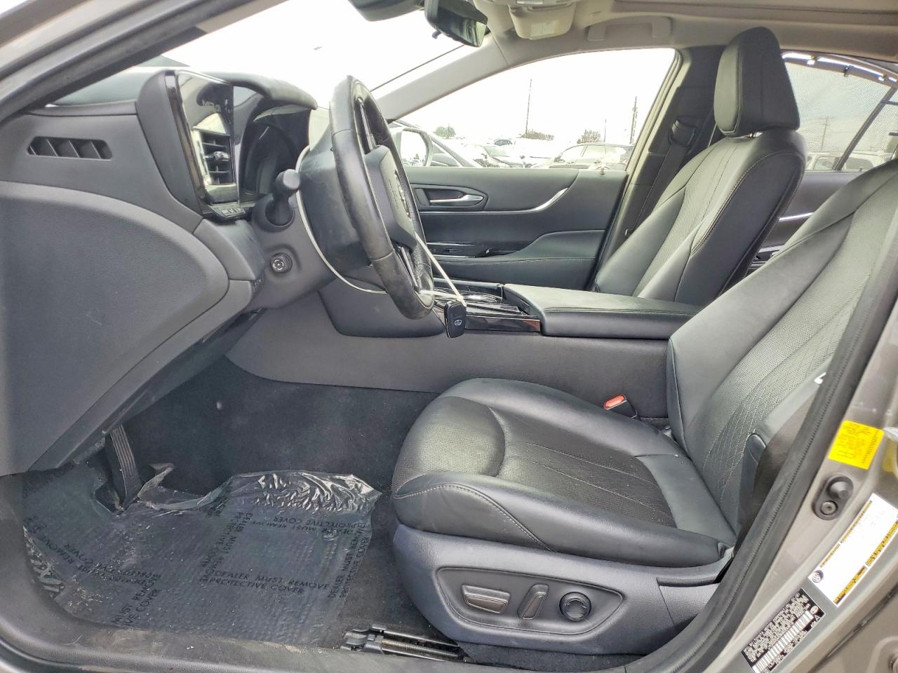 2021 TOYOTA MIRAI photo 7
