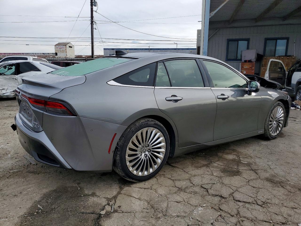 2021 TOYOTA MIRAI photo 3