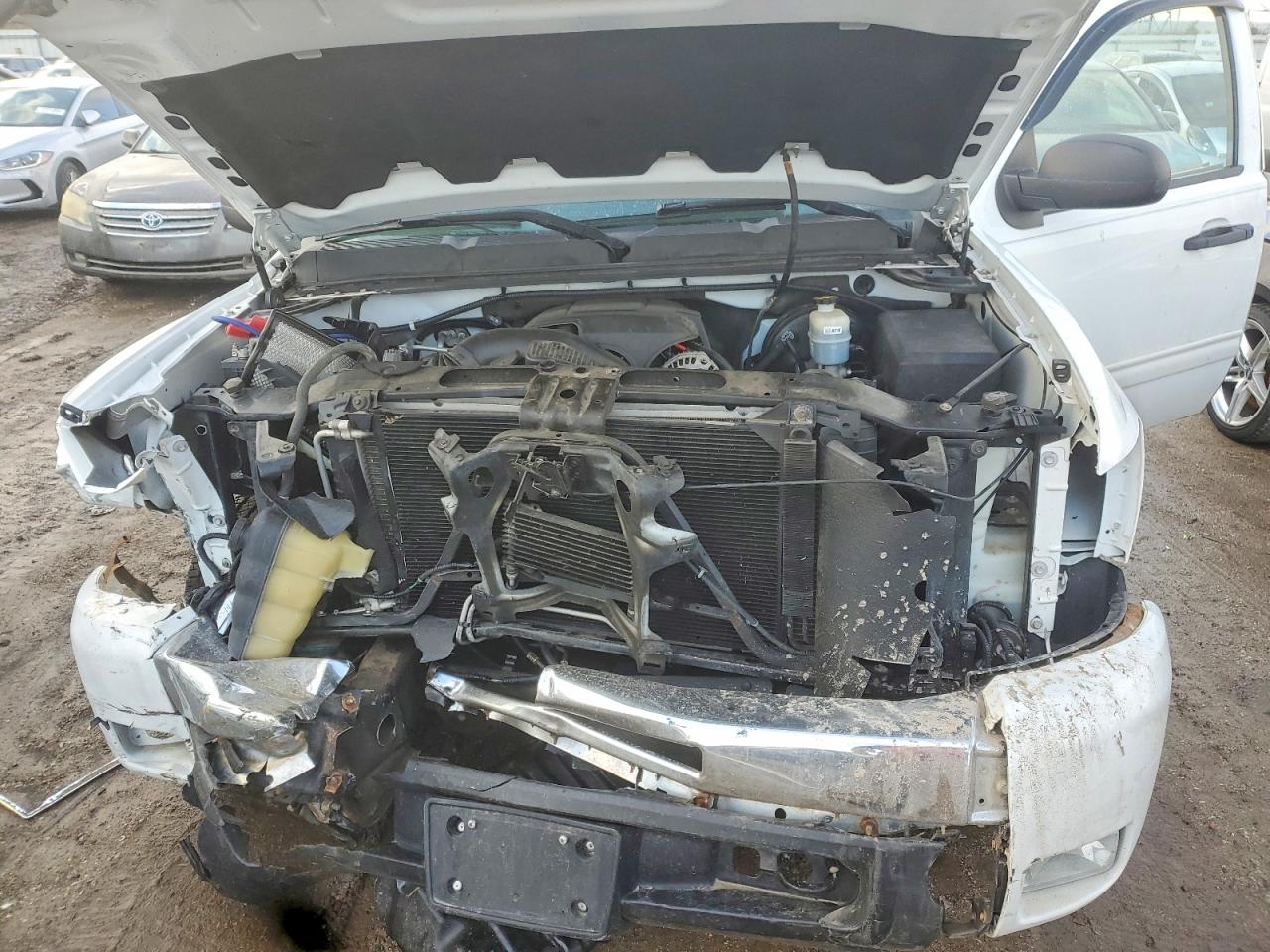 2010 CHEVROLET SILVERADO K1500 LT photo 11