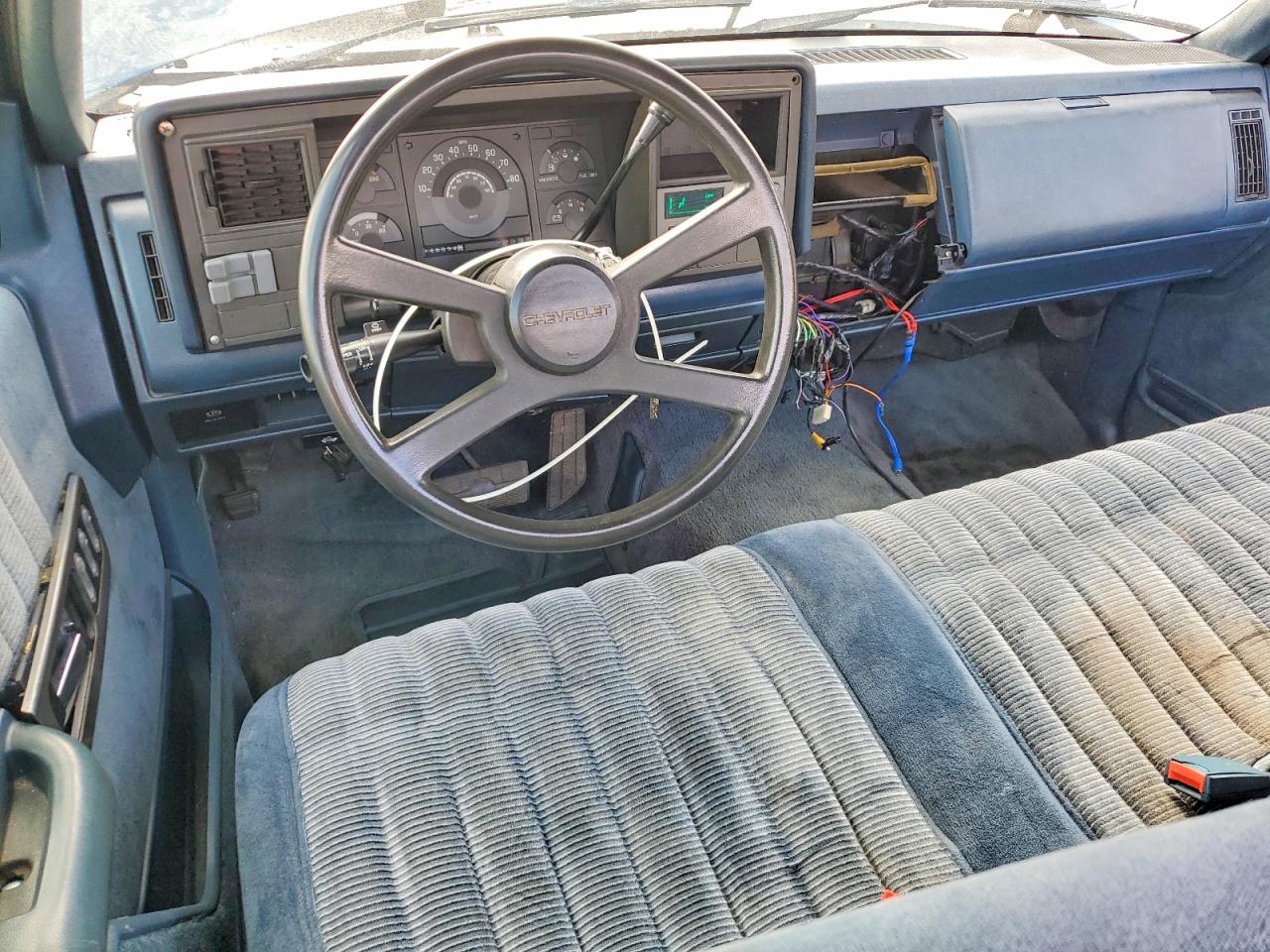 1991 CHEVROLET GMT-400 C1500 photo 8