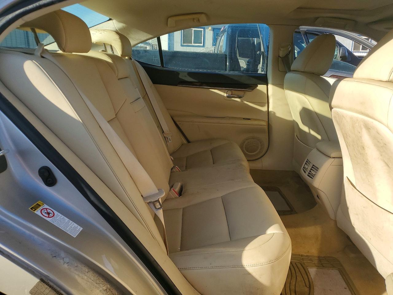 2013 LEXUS ES 350 photo 19