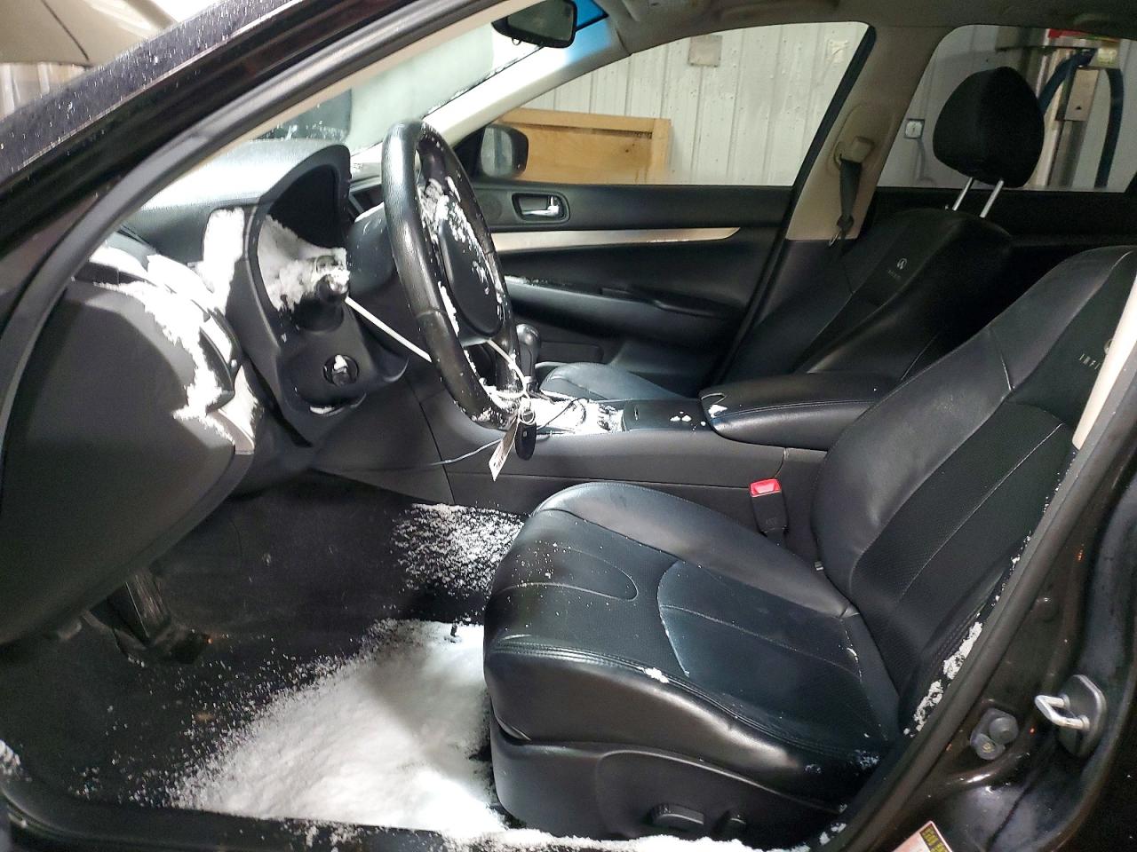 2012 INFINITI G37 BASE photo 7