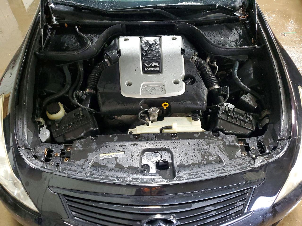 2012 INFINITI G37 BASE photo 11