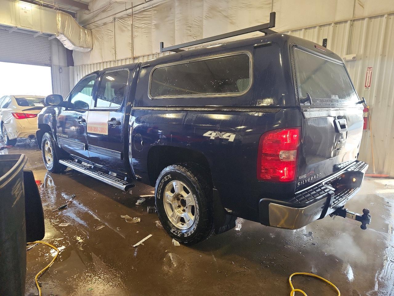 2009 CHEVROLET SILVERADO K1500 LT photo 2