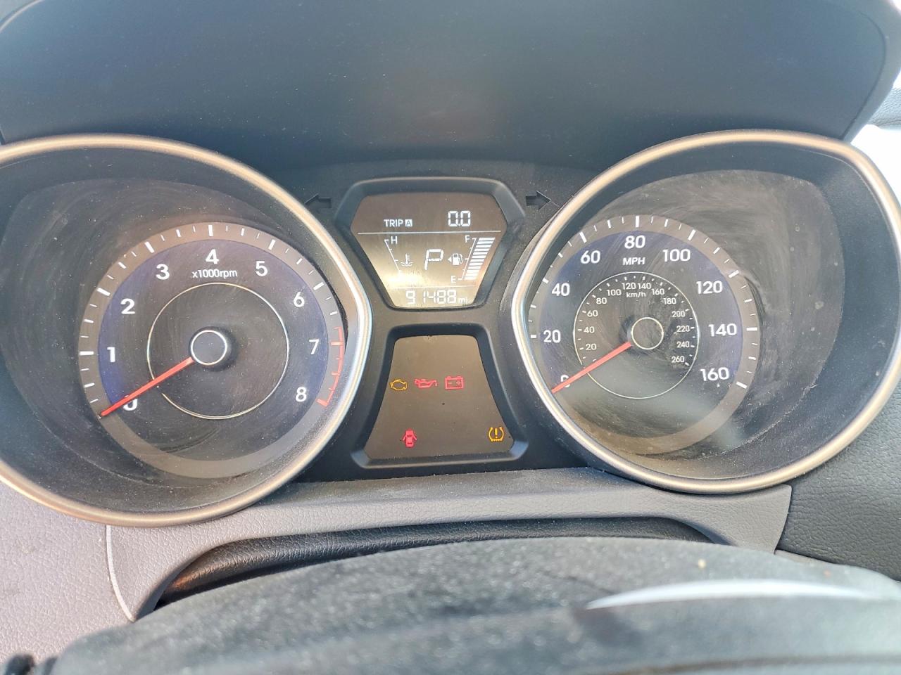 2016 HYUNDAI ELANTRA SE photo 9