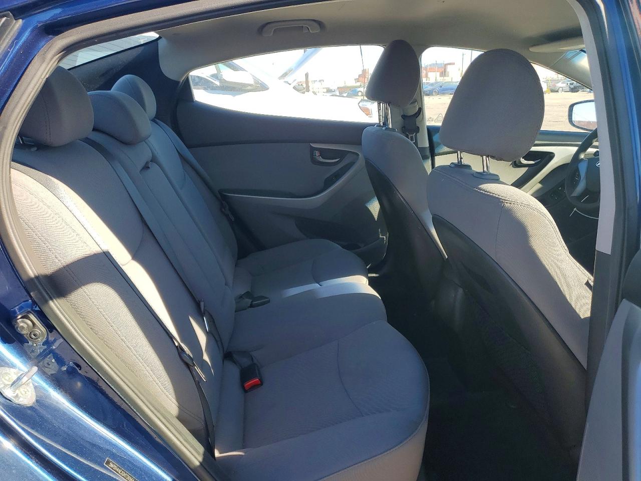 2016 HYUNDAI ELANTRA SE photo 10