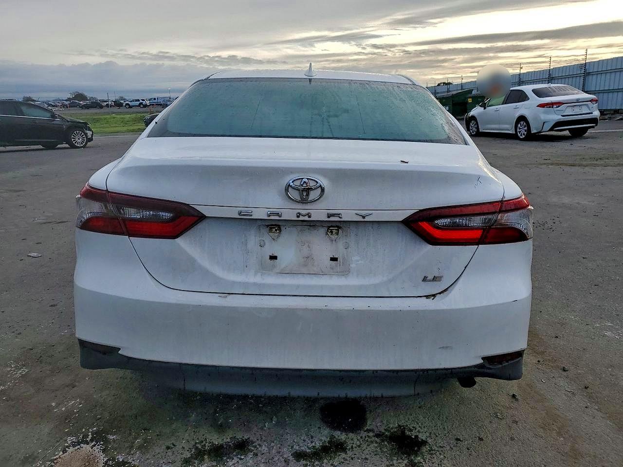 2021 TOYOTA CAMRY LE photo 6