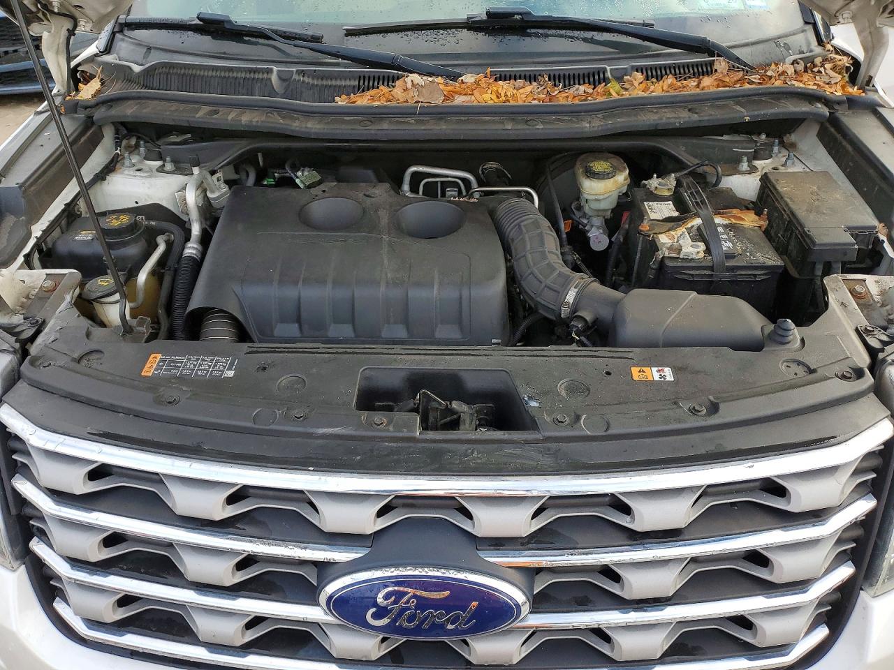 2017 FORD EXPLORER XLT photo 12