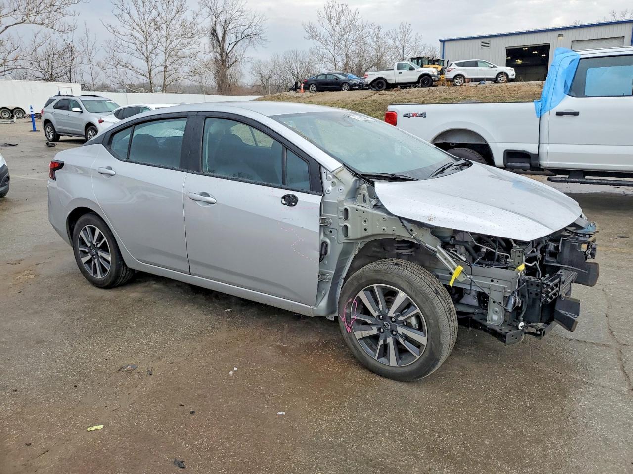 2025 NISSAN VERSA SV photo 4