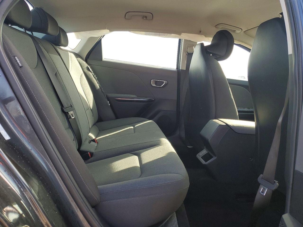 2025 KIA K4 LX photo 10