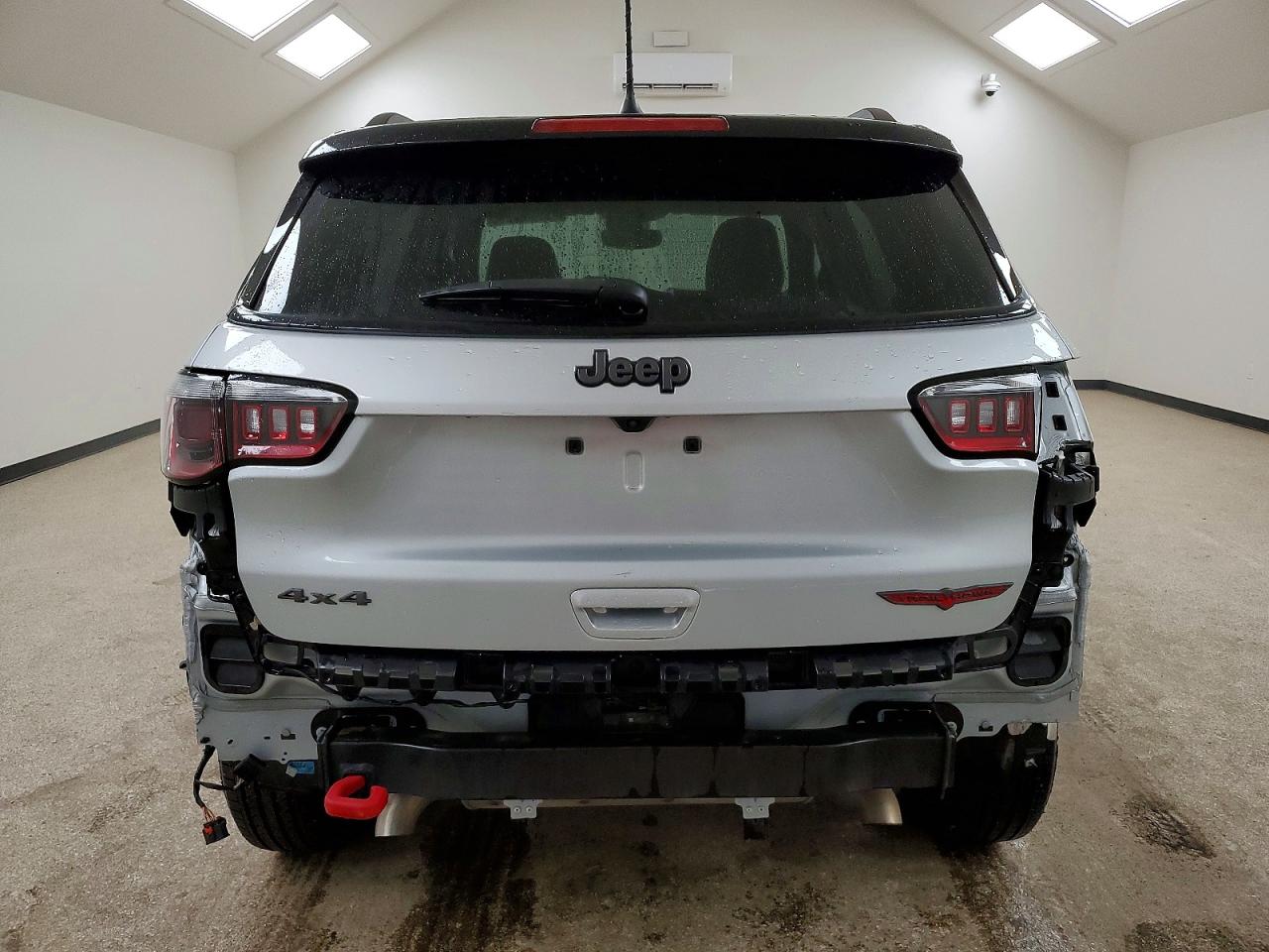 2024 JEEP COMPASS TRAILHAWK photo 6