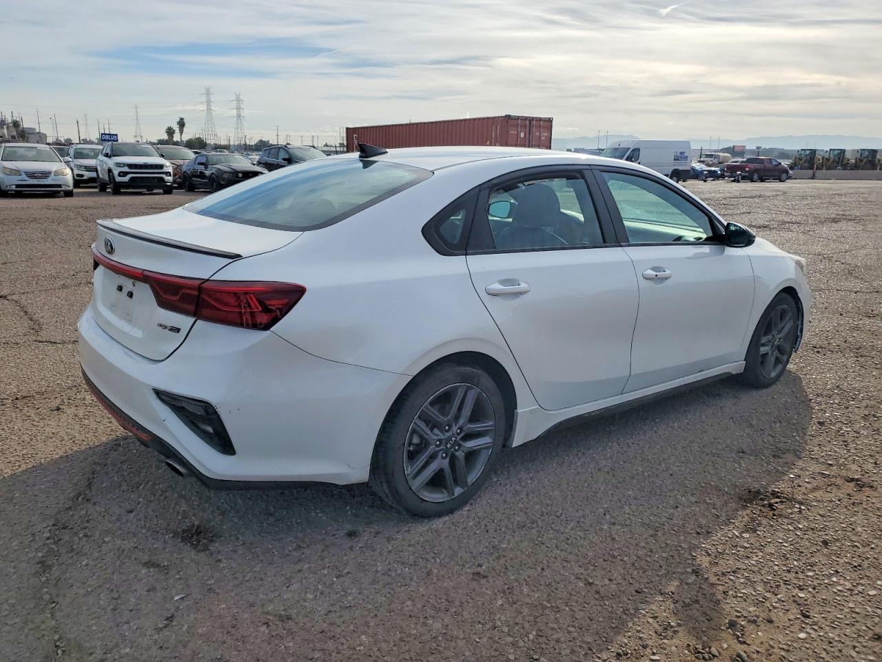 2021 KIA FORTE GT LINE photo 3