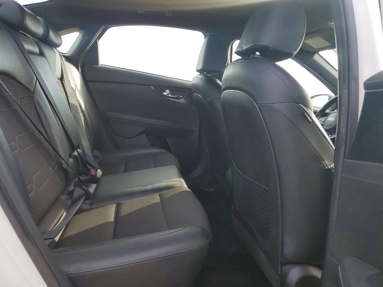 2021 KIA FORTE GT LINE photo 10