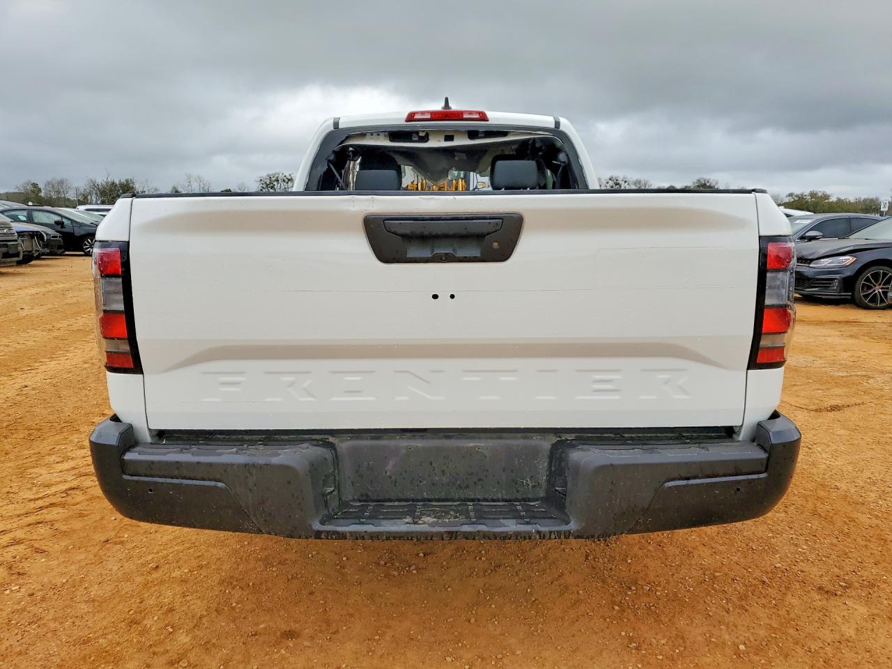 2024 NISSAN FRONTIER S photo 6