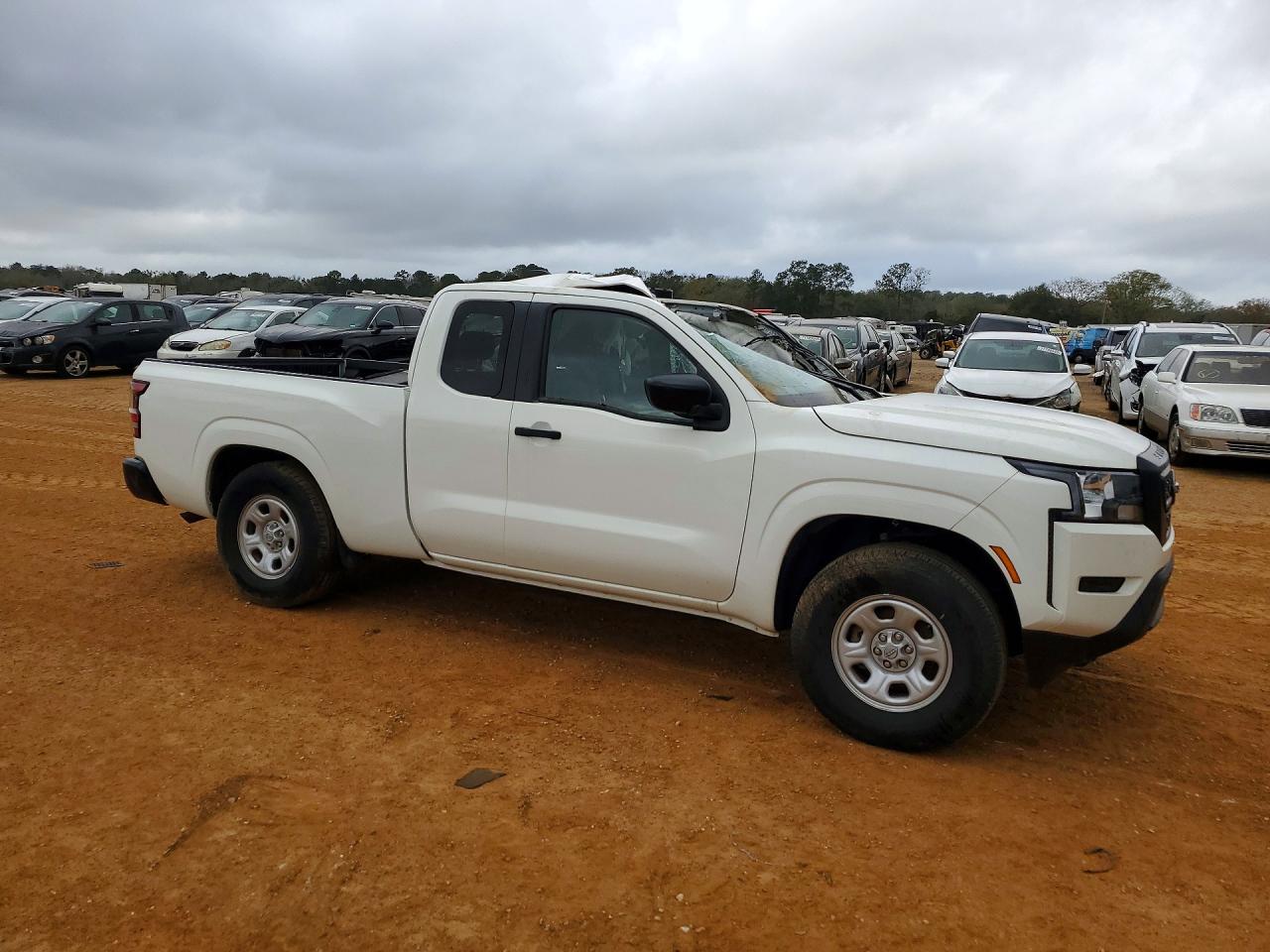 2024 NISSAN FRONTIER S photo 4