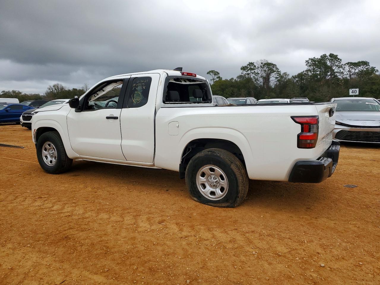 2024 NISSAN FRONTIER S photo 2