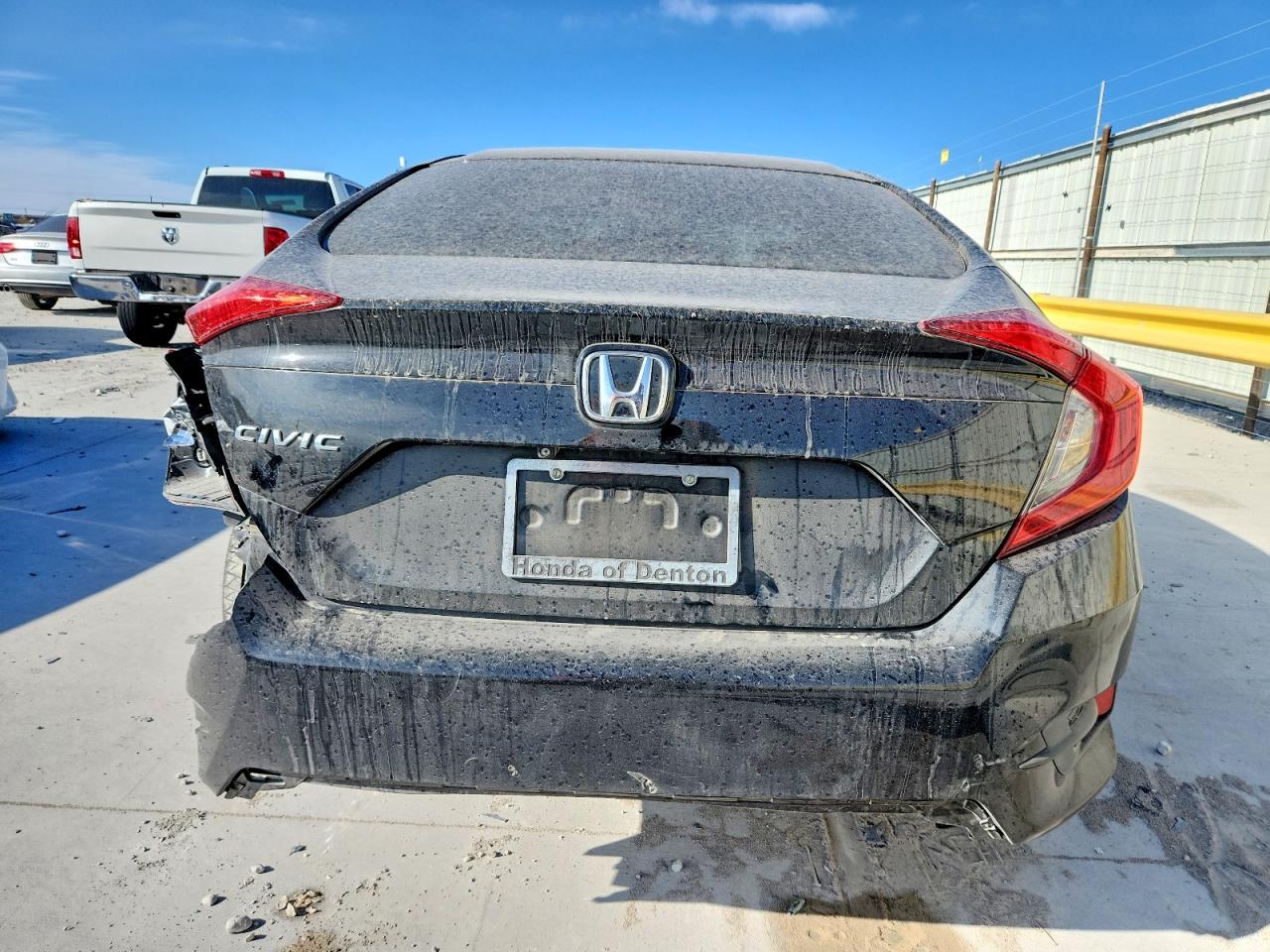 2016 HONDA CIVIC LX photo 6