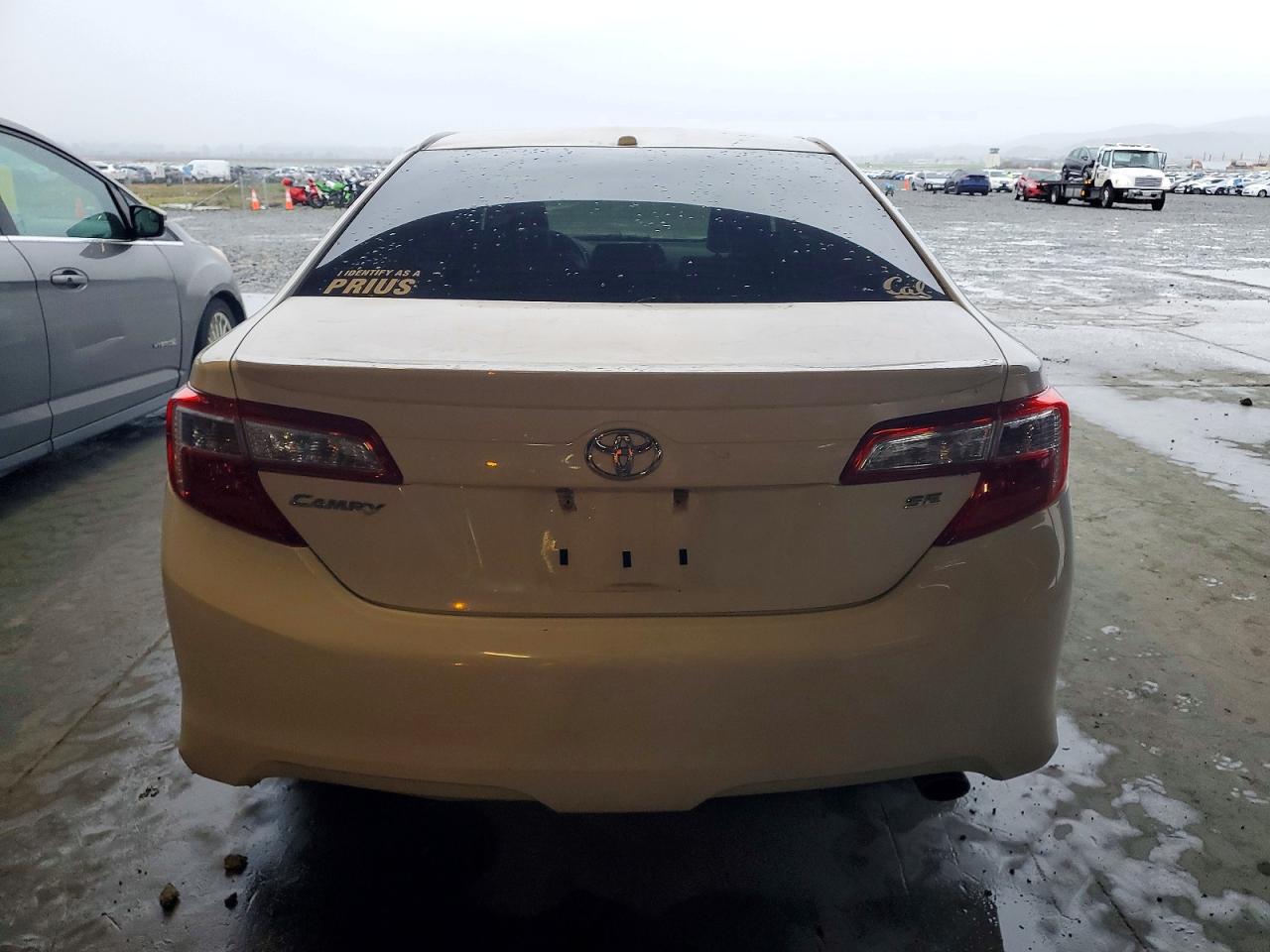 2012 TOYOTA CAMRY BASE photo 6