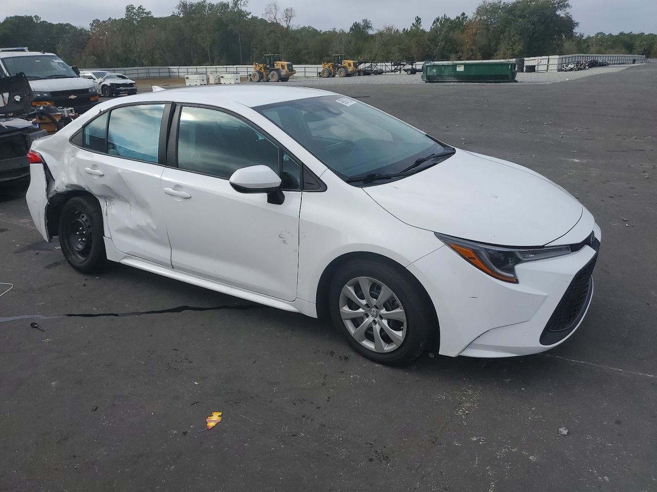 2022 TOYOTA COROLLA LE photo 4