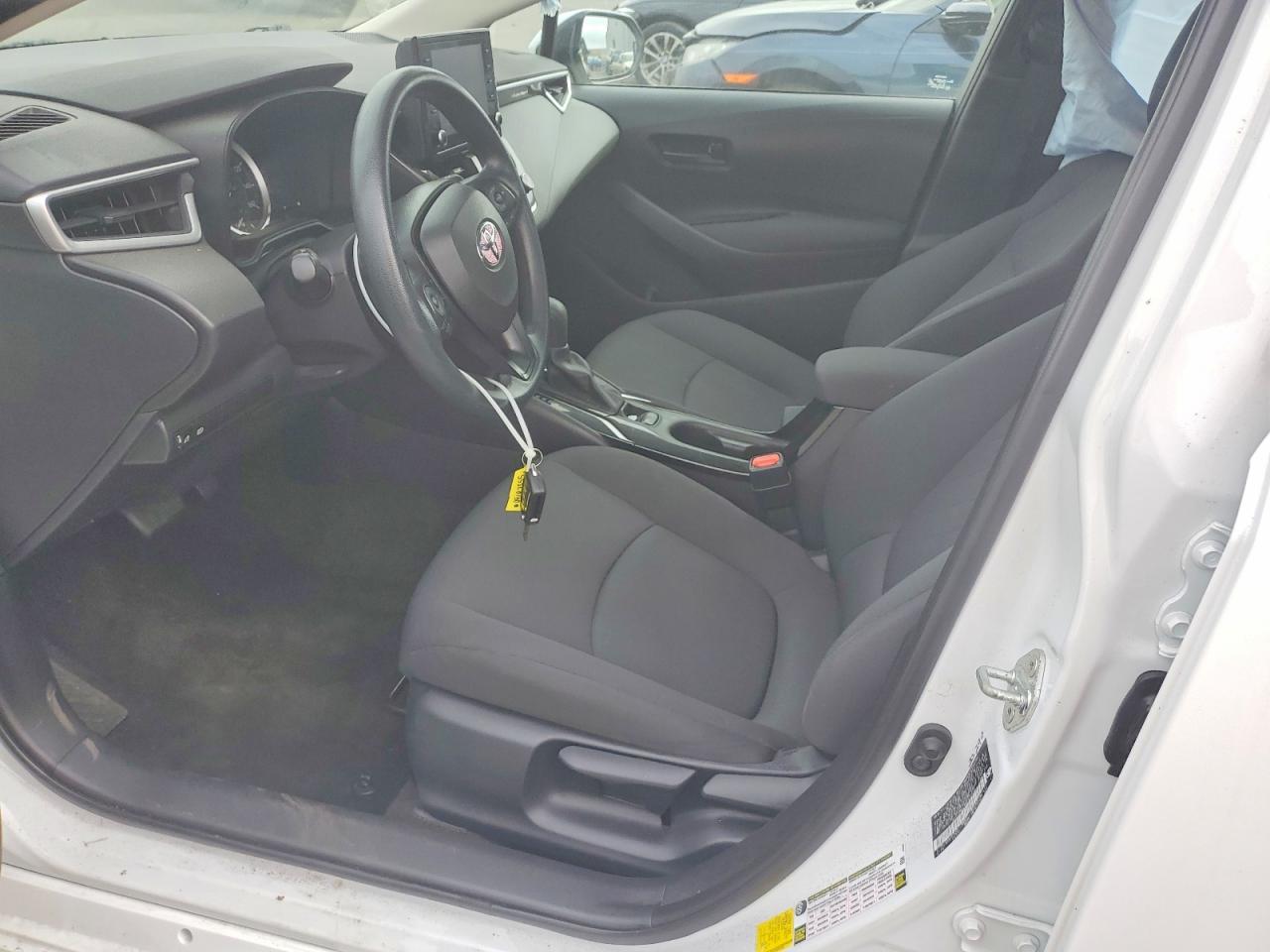 2022 TOYOTA COROLLA LE photo 7