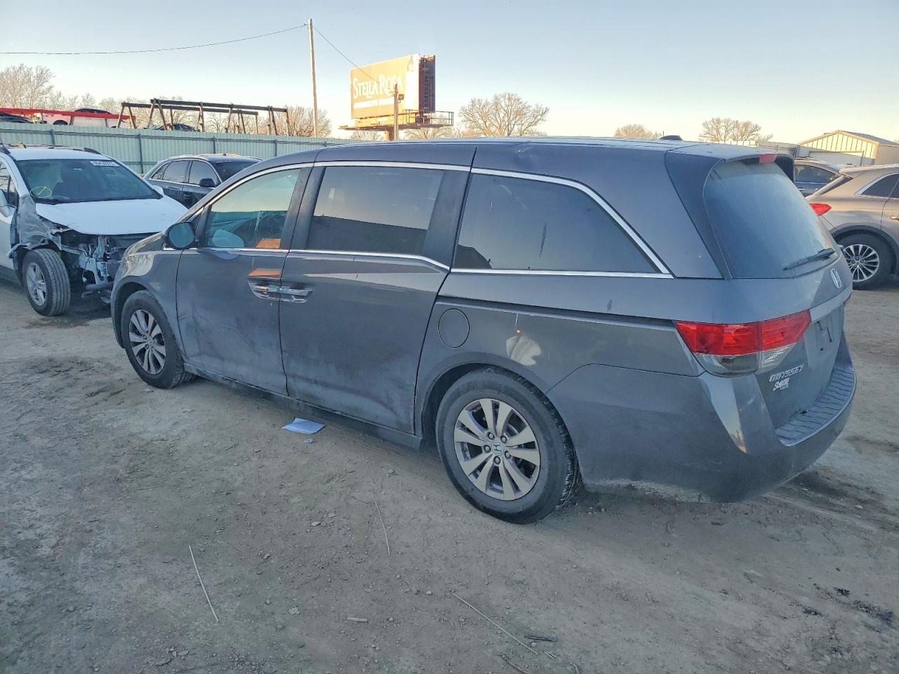 2014 HONDA ODYSSEY EXL photo 2