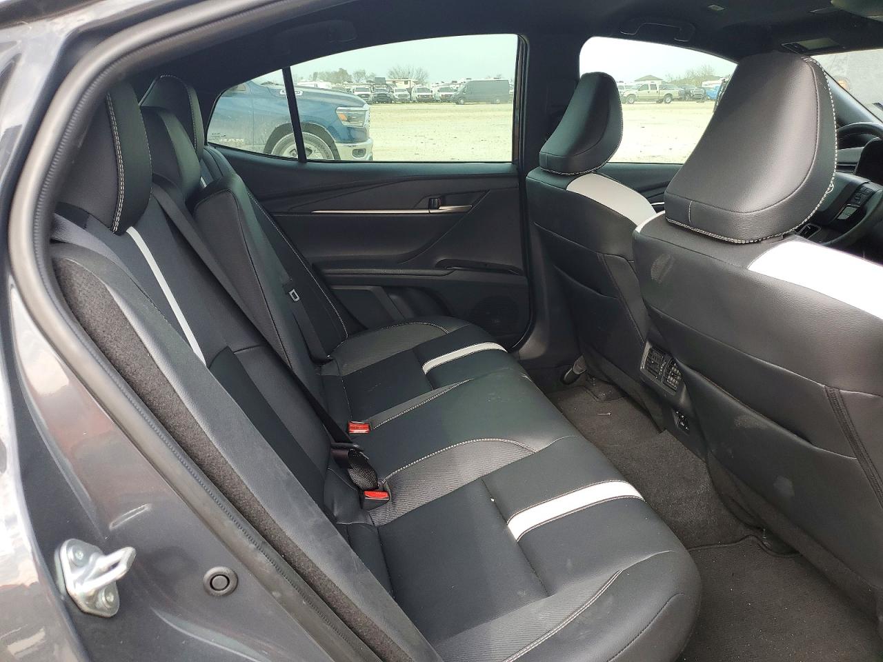 2025 TOYOTA CAMRY SE photo 10